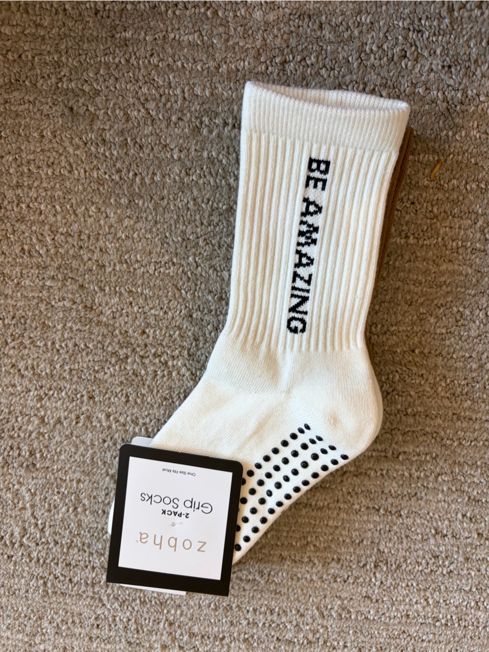 NWT Zobha 2 Pack Yoga Grip Socks in Cream and Brown color. One Size